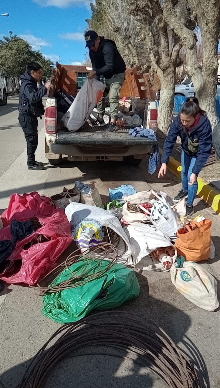Policía secuestra cargamento de cobre robado en zona de Pico Truncado - Las Heras y Cañadón Seco (2)