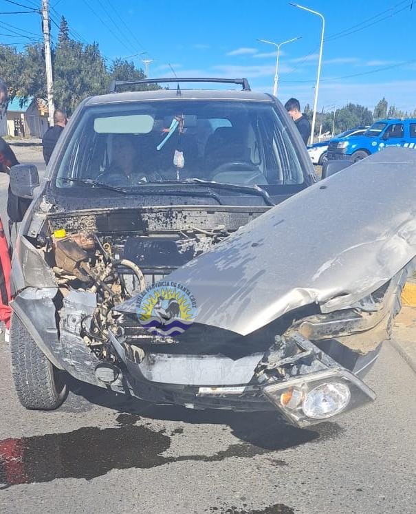 Accidente vehicular en Rotonda Samore (2)