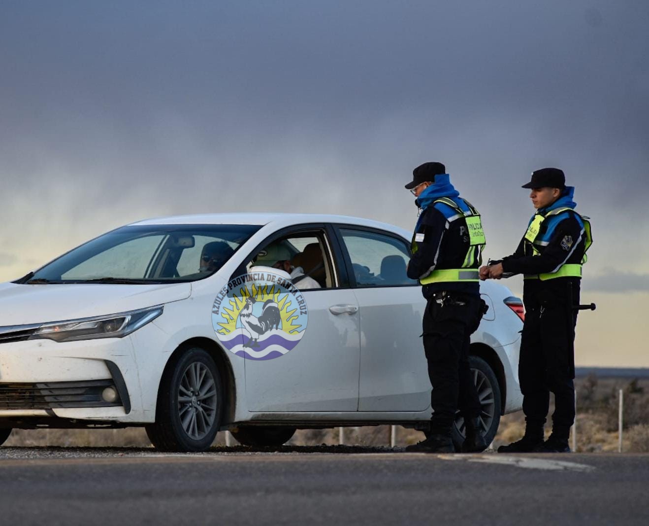 Operativo preventivo en rutas de Pico Truncado Detectan dos personas con pedidos judiciales (2)