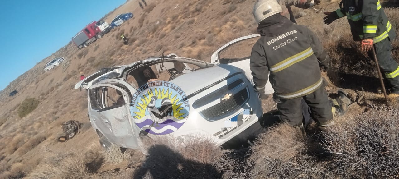 Incidente en Ruta Nacional 3 Vuelco de vehículo deja dos heridos (1)