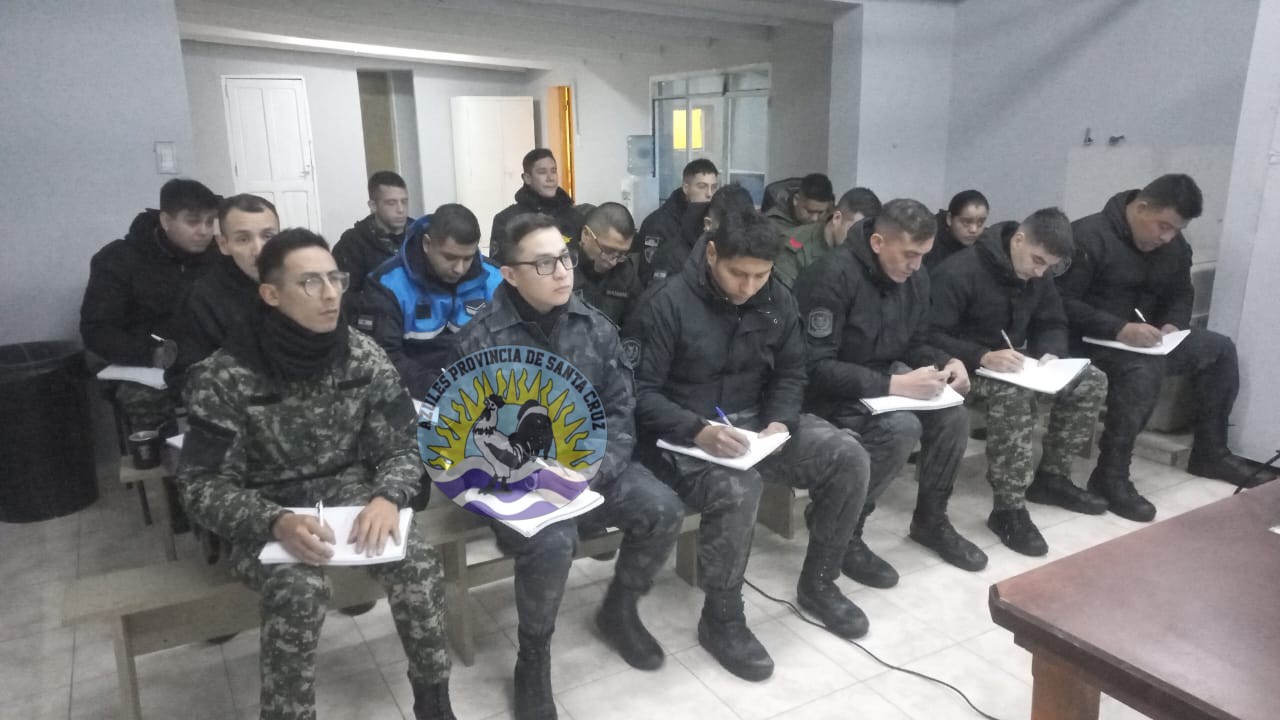 Comienza el Segundo Curso Nacional de Detección de Estupefacientes en Río Gallegos (5)