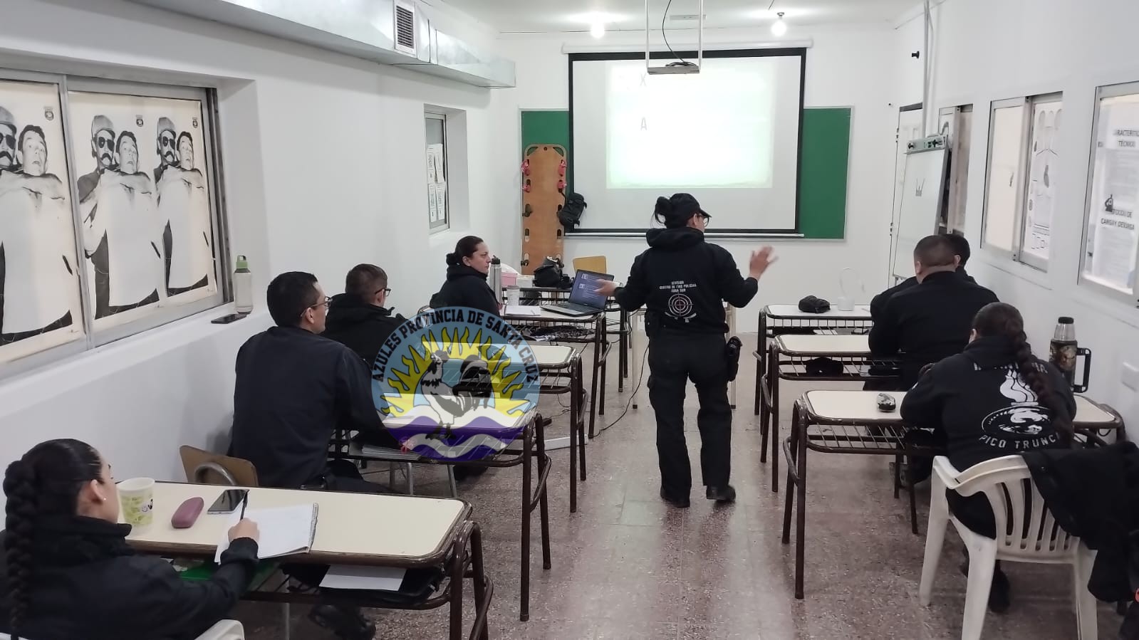 Capacitación en seguridad y manejo de armamento Finaliza el curso de Encargado de sala de arma para personal policial (4)