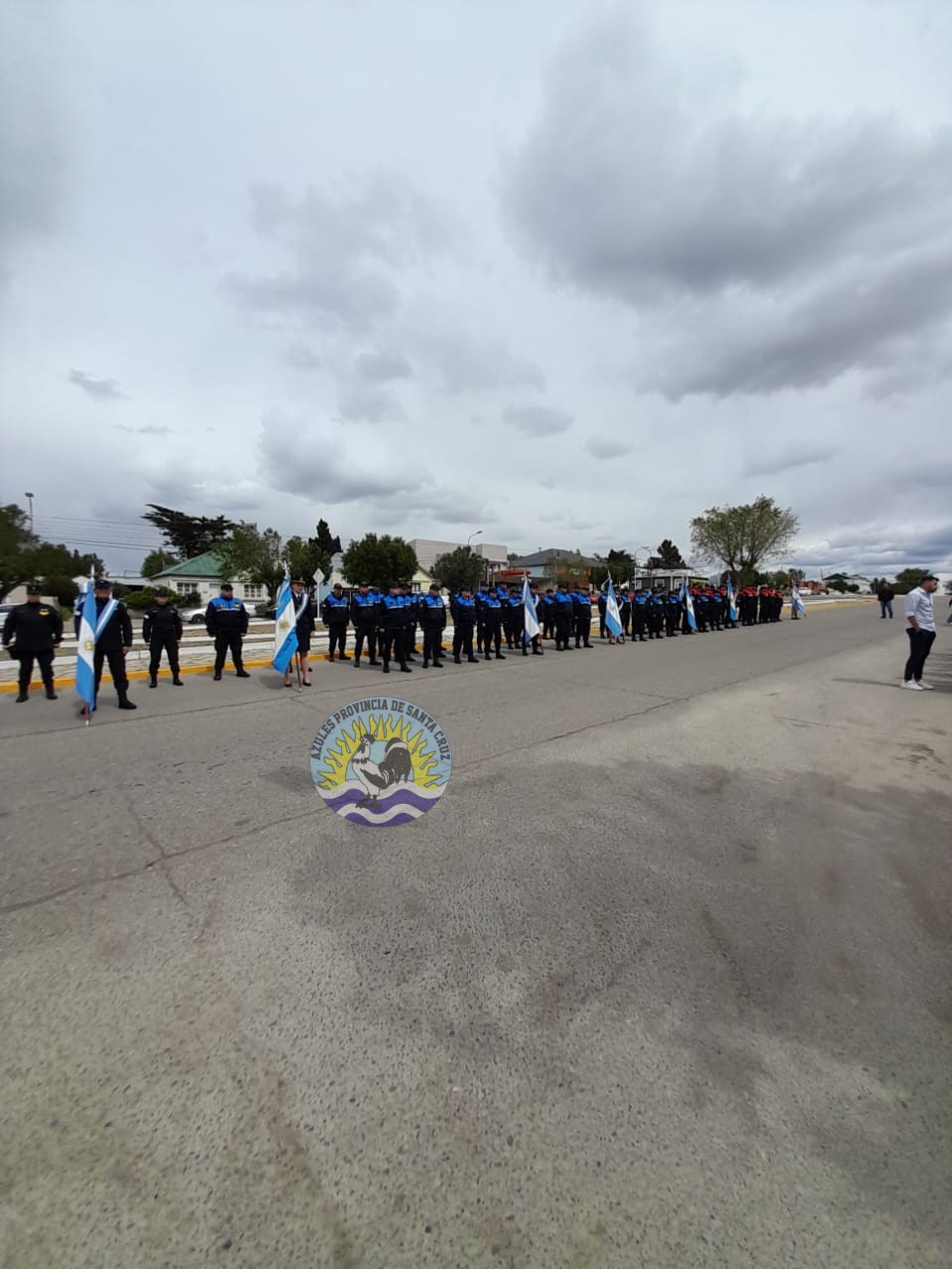 San Julián Conmemora el 140° Aniversario de la Policía de Santa Cruz con Emotivo Homenaje y Reconocimientos (3)