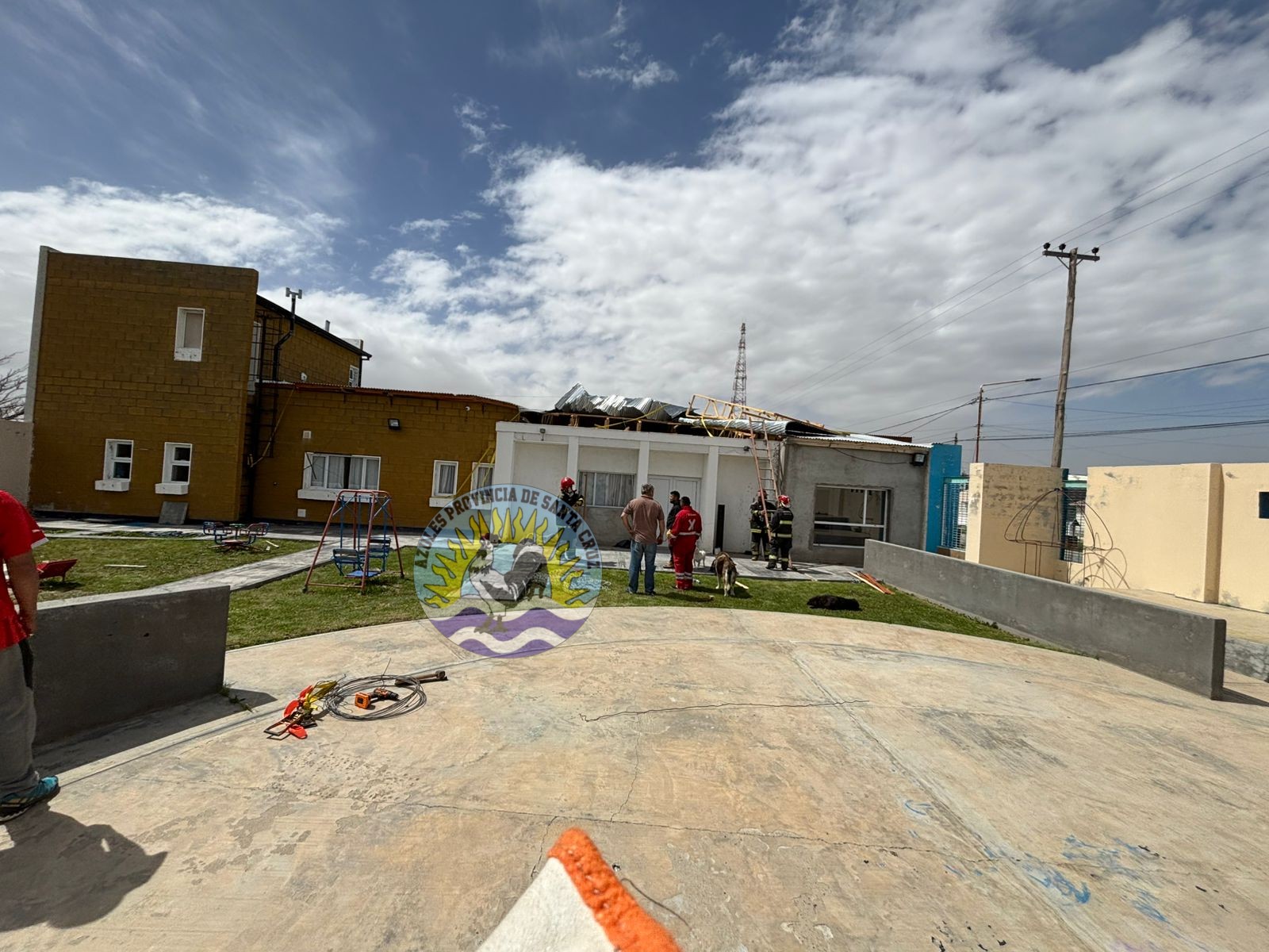 Bomberos de Puerto Santa Cruz 19 Intervenciones en una Jornada de Adversidad Climática (3)