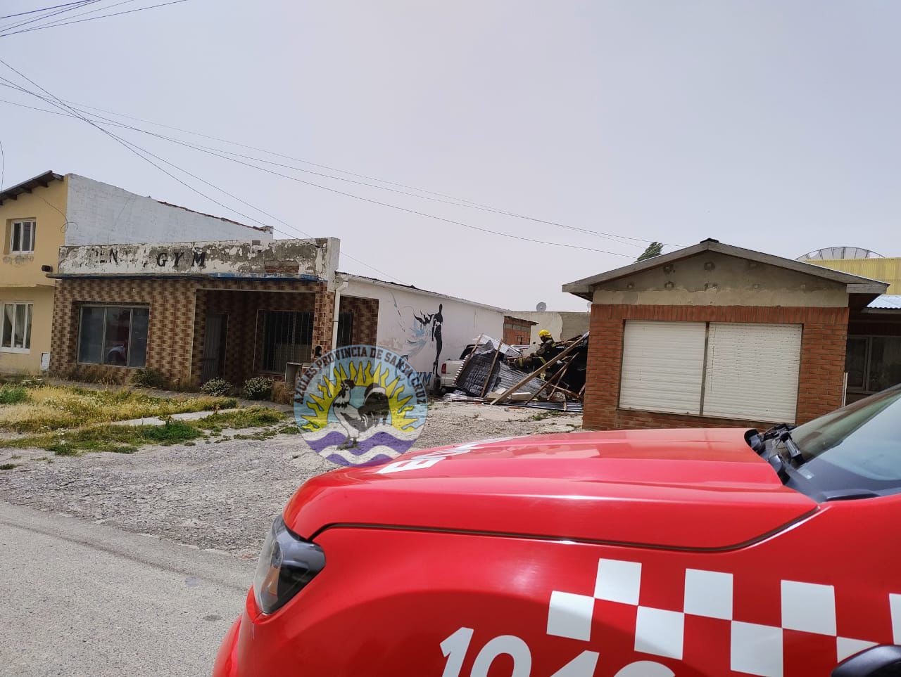 Bomberos de Puerto Santa Cruz 19 Intervenciones en una Jornada de Adversidad Climática (5)